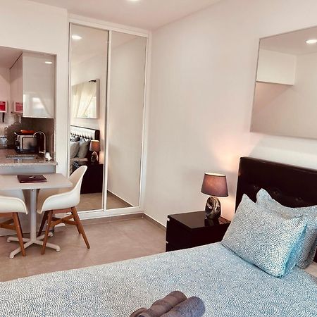 Central Lagos Apt With Marina Views Near Beaches Bagian luar foto
