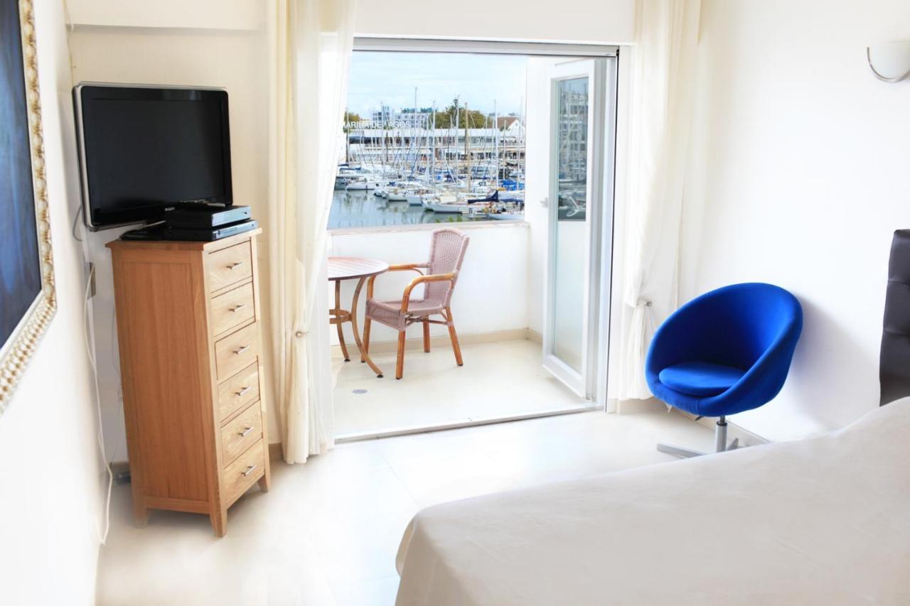Central Lagos Apt With Marina Views Near Beaches Bagian luar foto